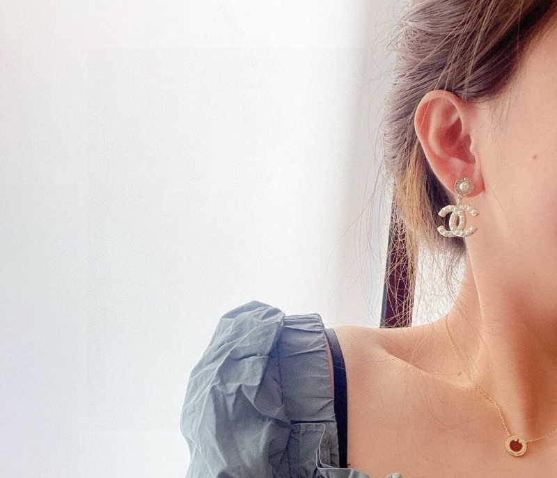 Ch**el earrings